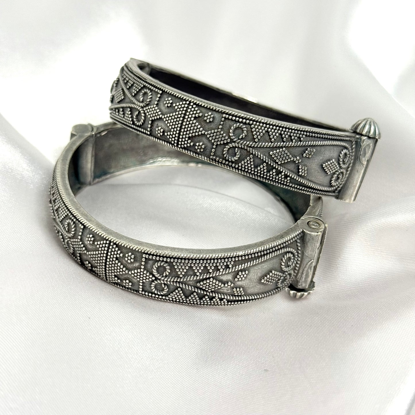 Ira Bangles