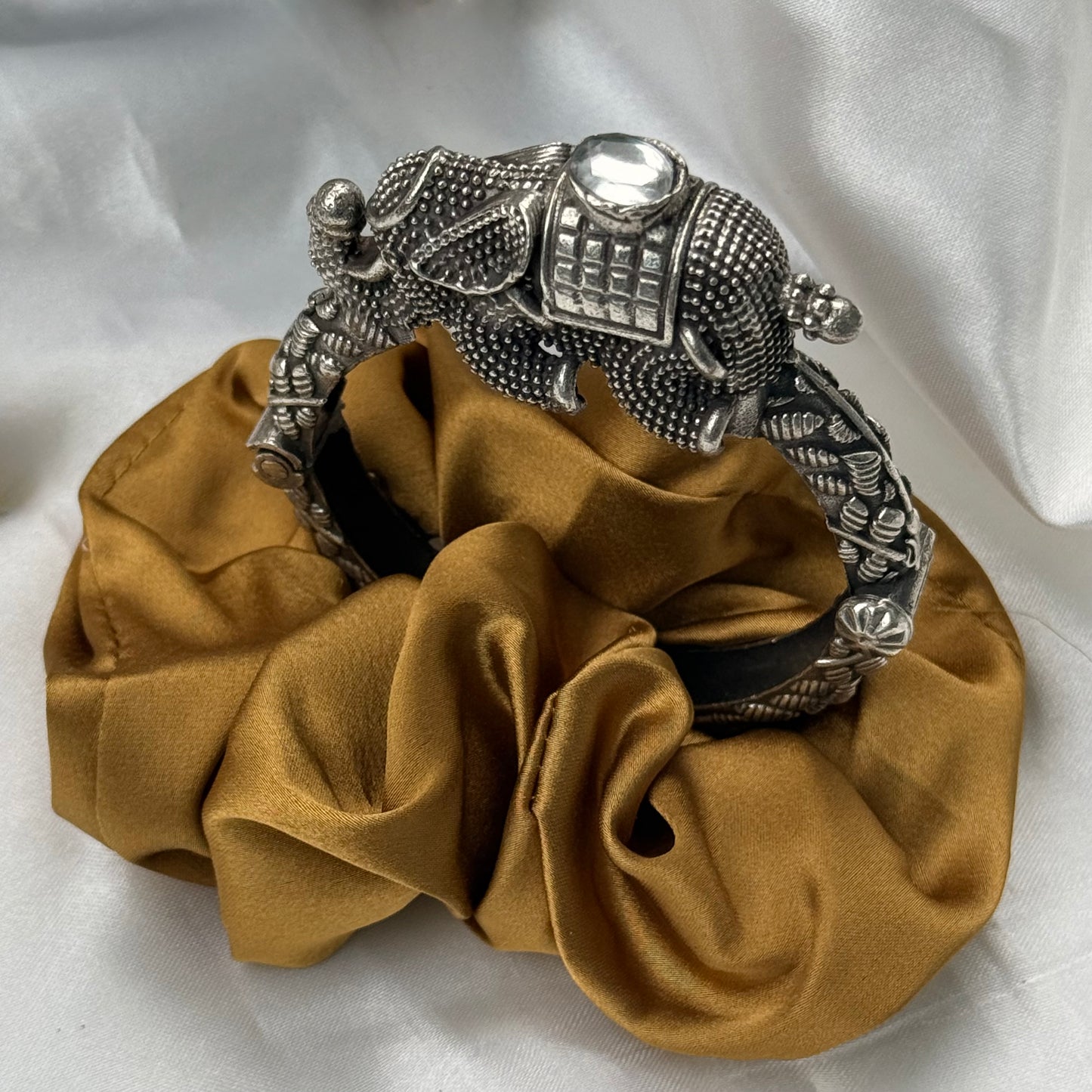 Rakhi Combo - Bold Silver - White