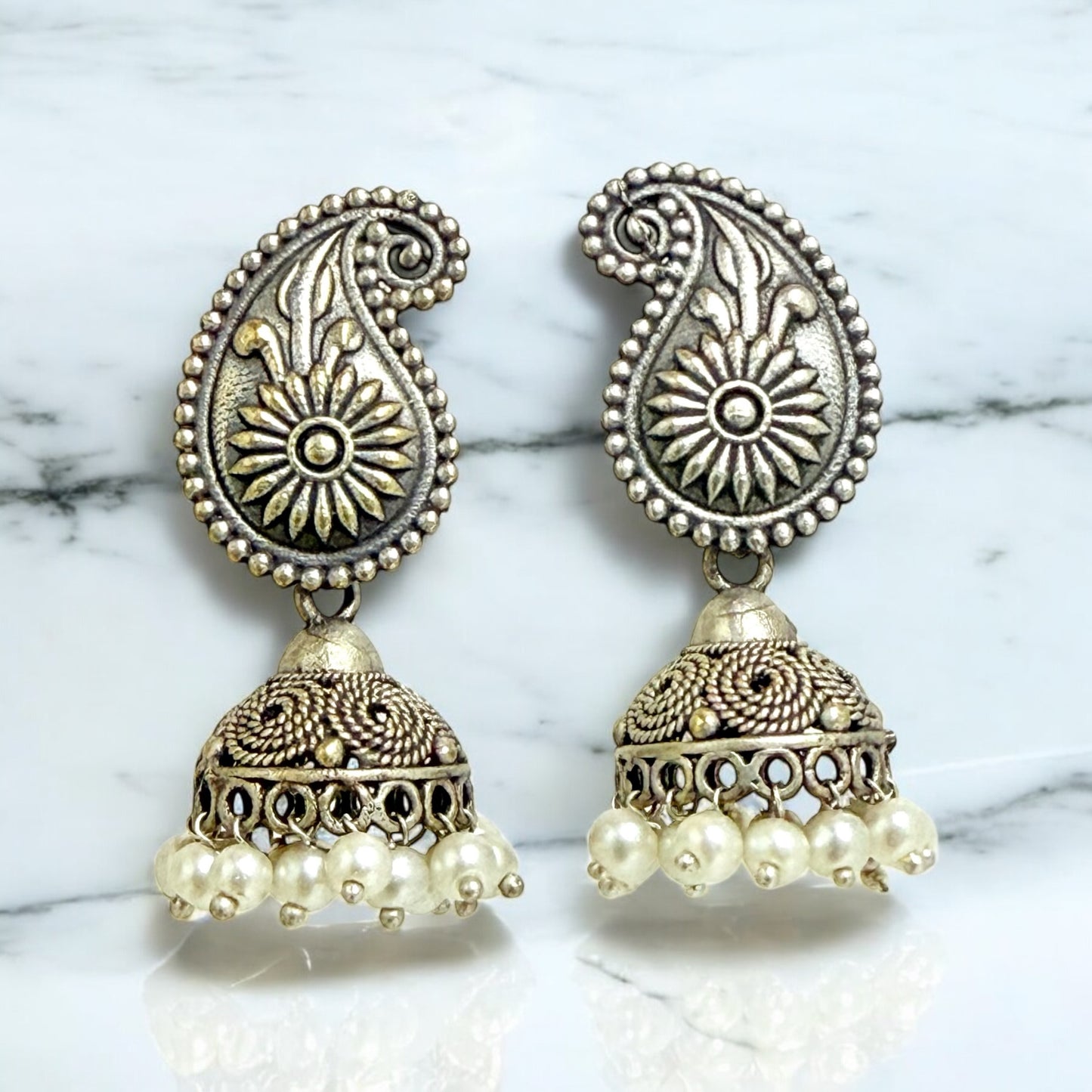 Dvija Jhumka Earrings