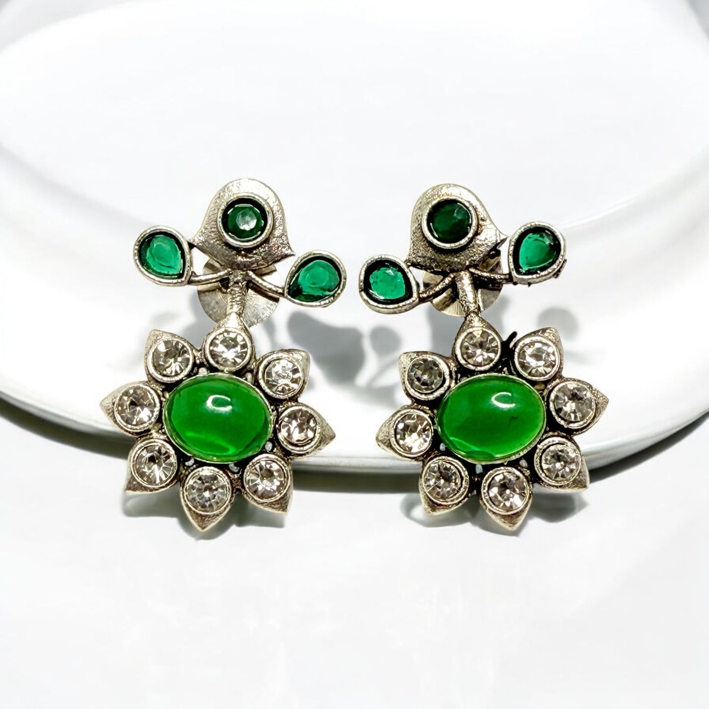 Sara stud earring