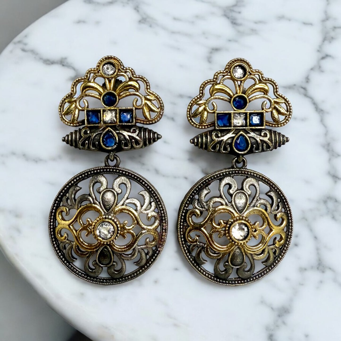 Samaira Dangler Earring