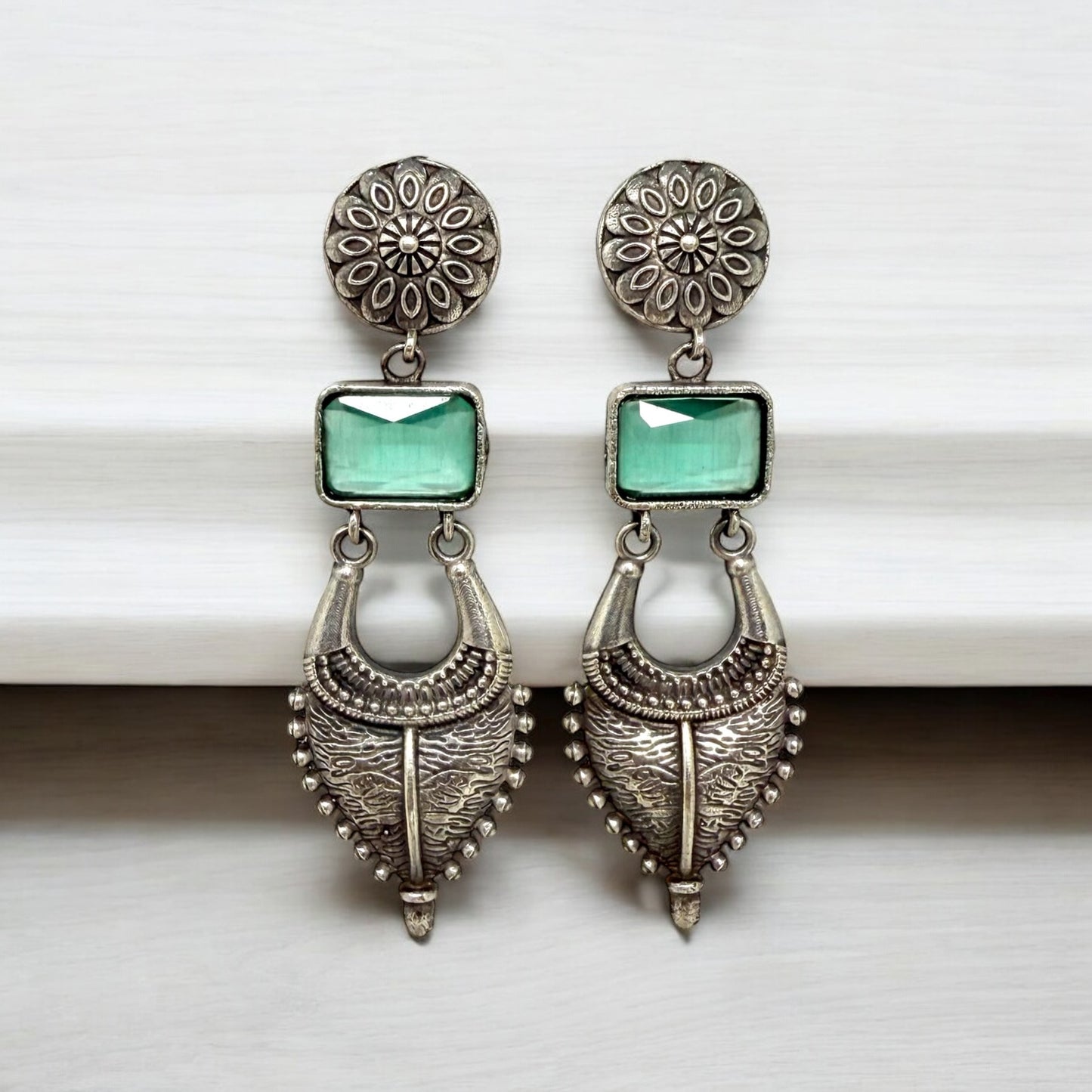 Anvika Dangler Earring