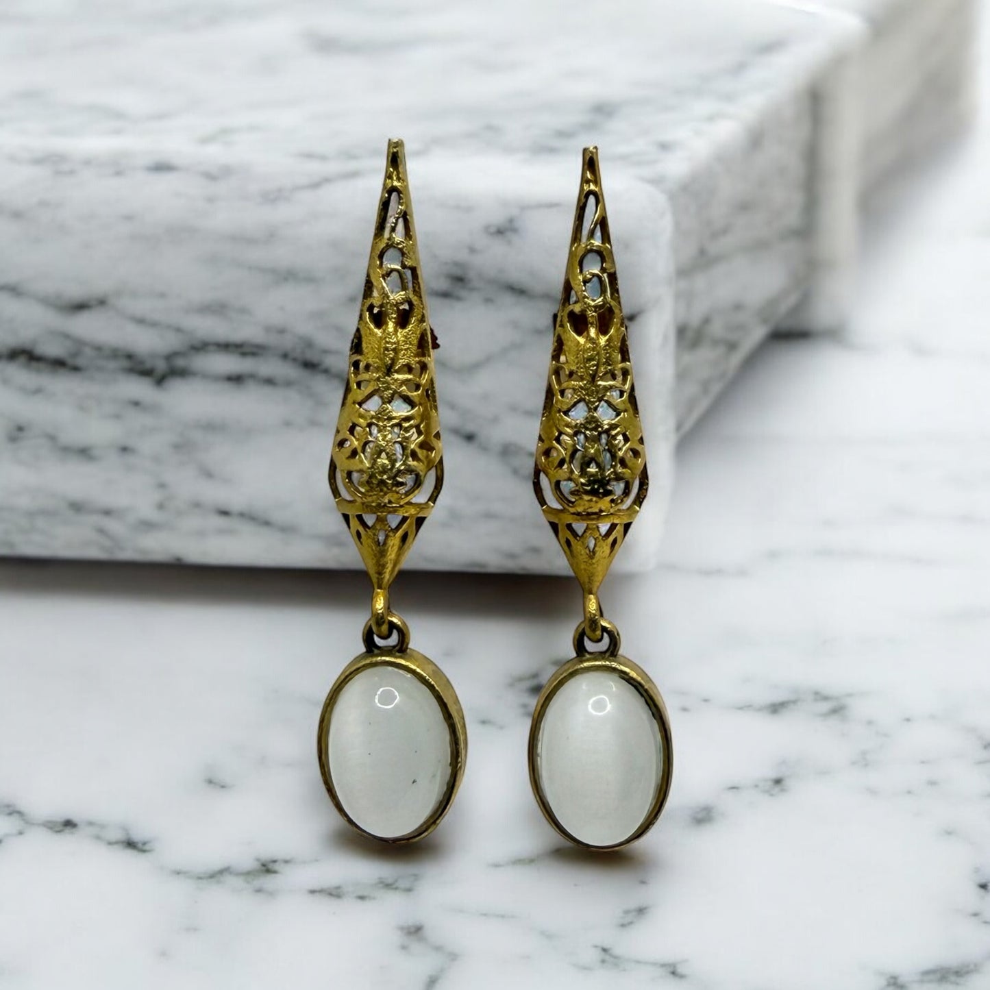 Meheriya Dangler Earring - MANKAA White