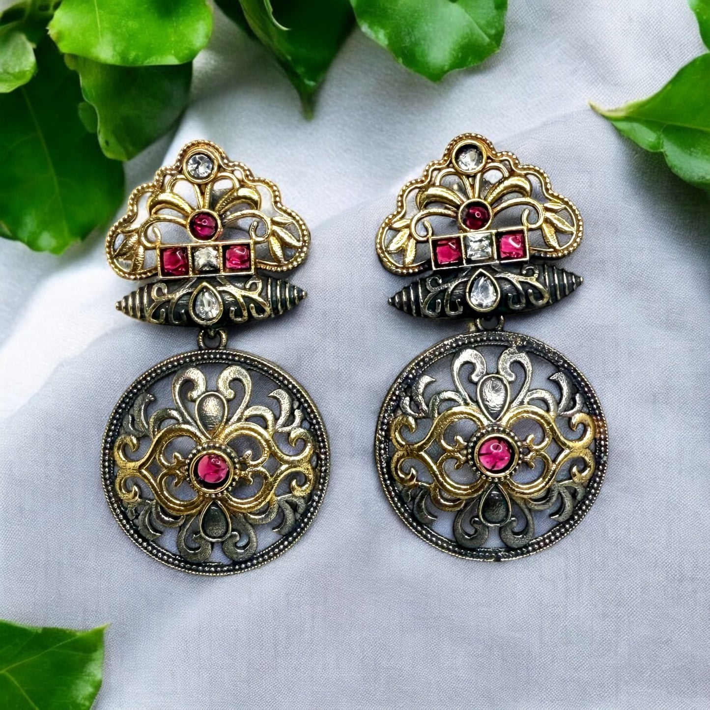 Samaira Dangler Earring