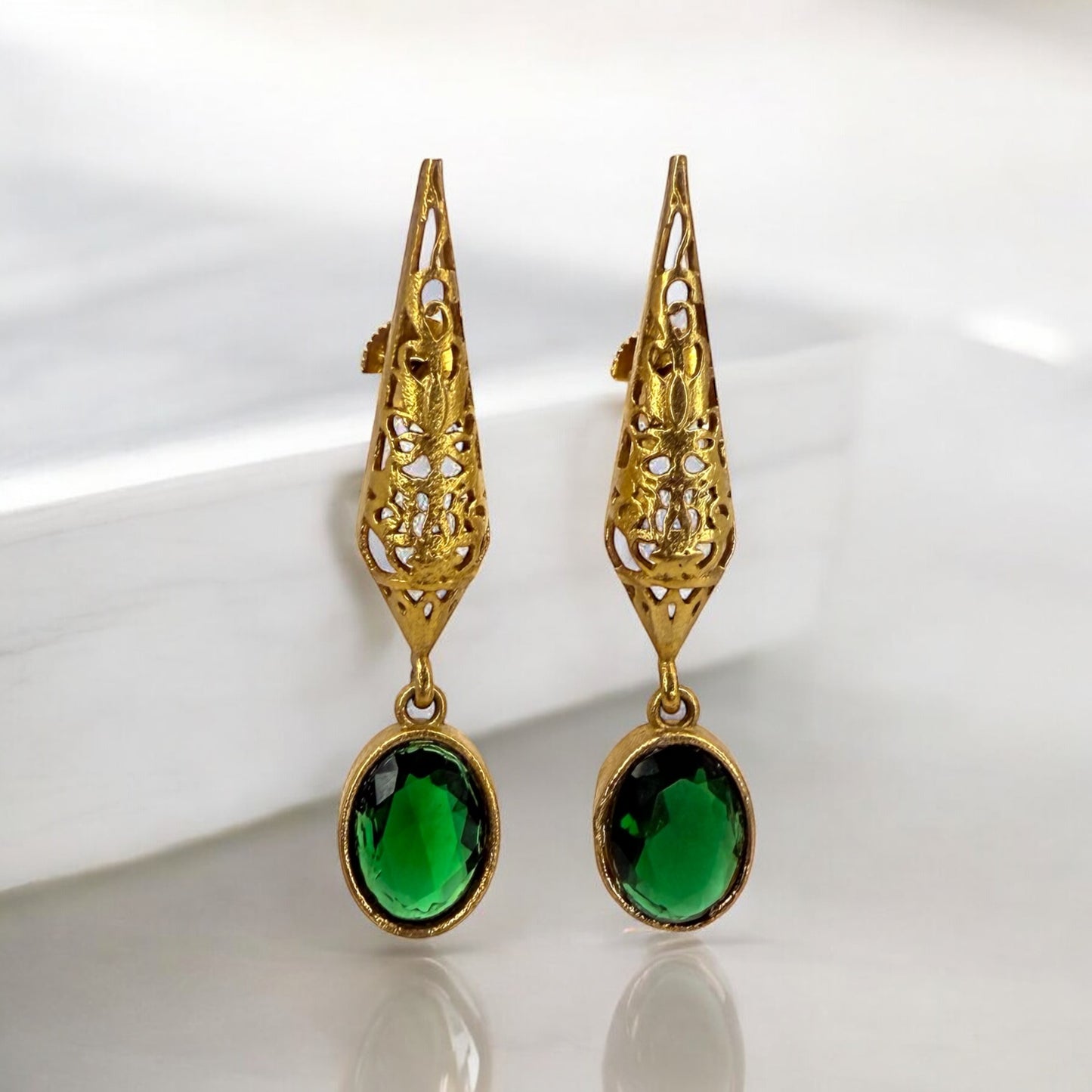 Meheriya Dangler Earring - MANKAA Emerald