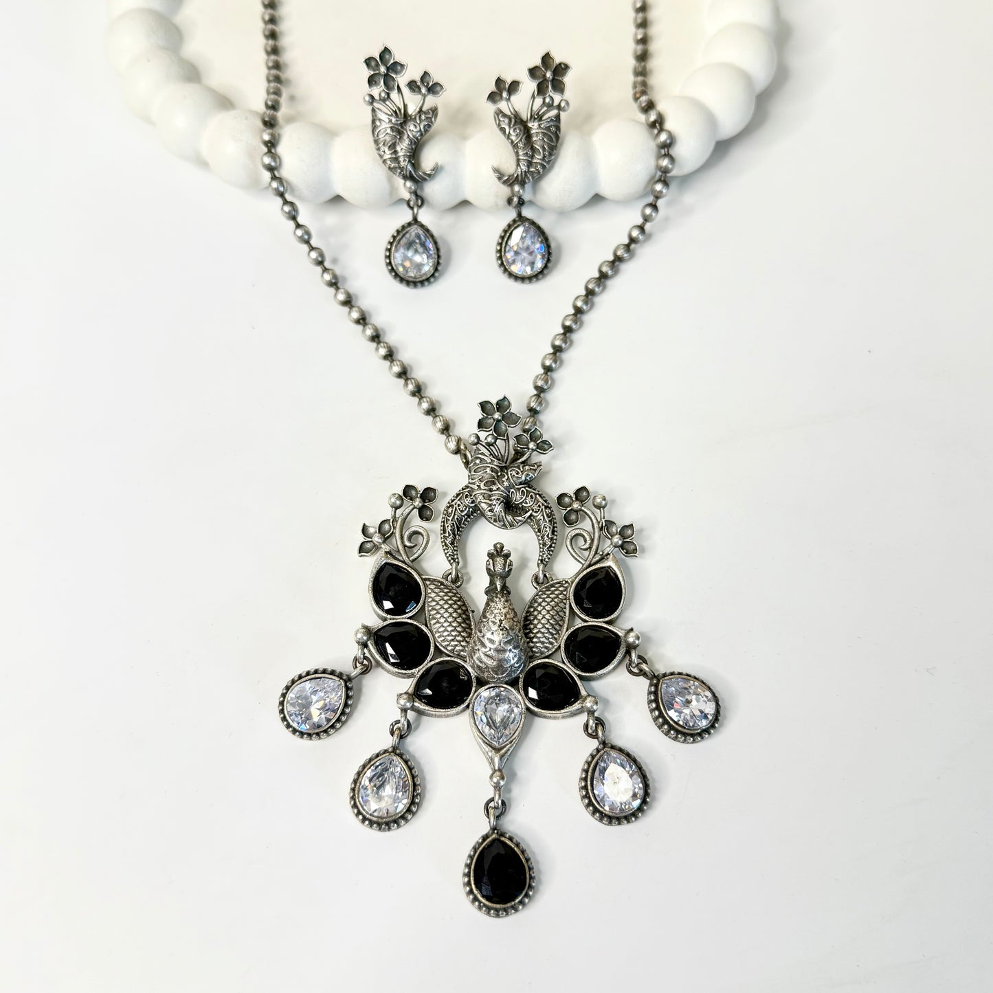 Padmavati Royal Necklace Set - MANKAA Necklace set