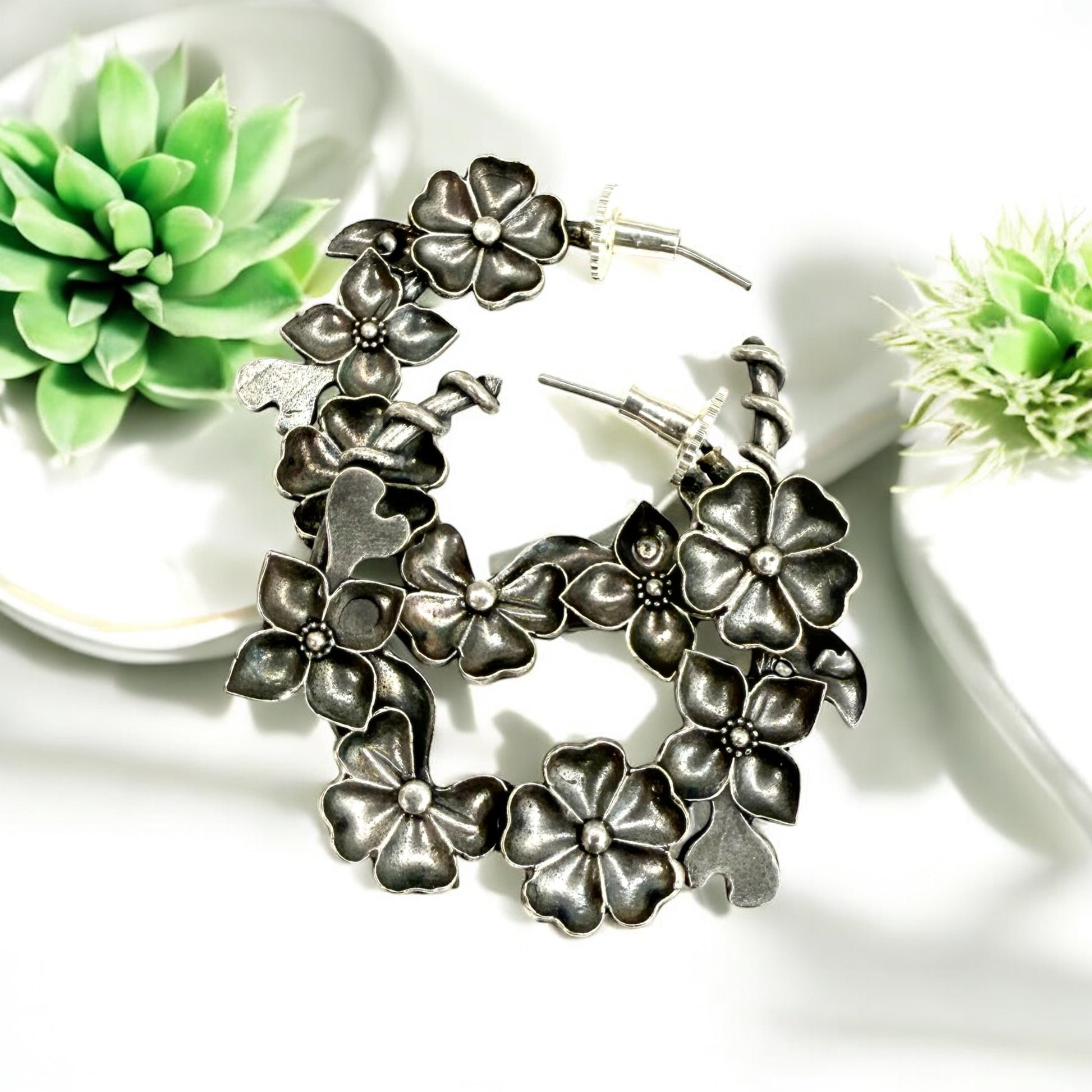 Ruhika Hoop Earring - MANKAA Default Title Earrings