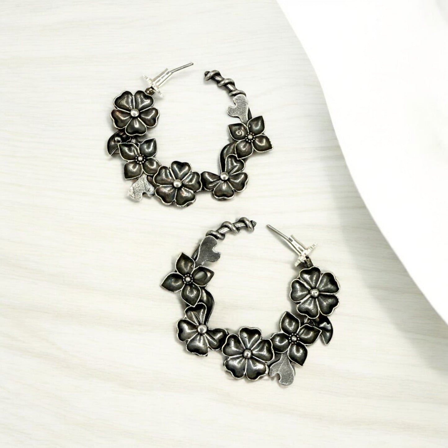 Ruhika Hoop Earring - MANKAA Default Title Earrings