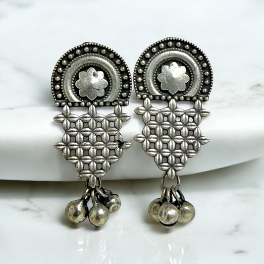 Daksha Earring