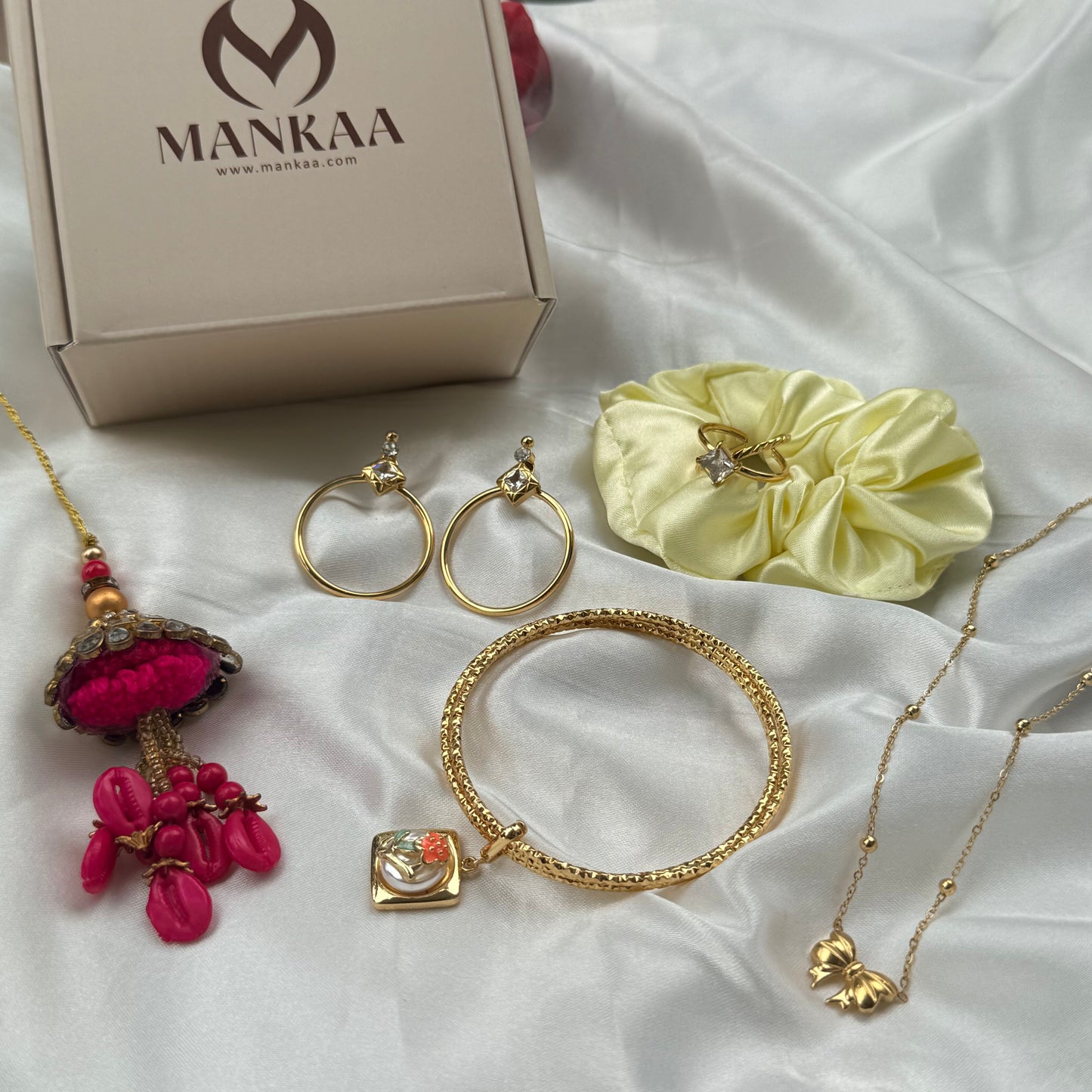 Rakhi Combo - Dainty Cute - Flower