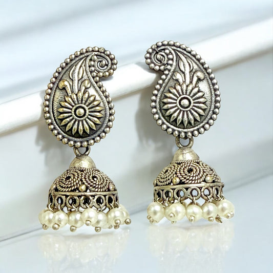 Dvija Jhumka Earrings