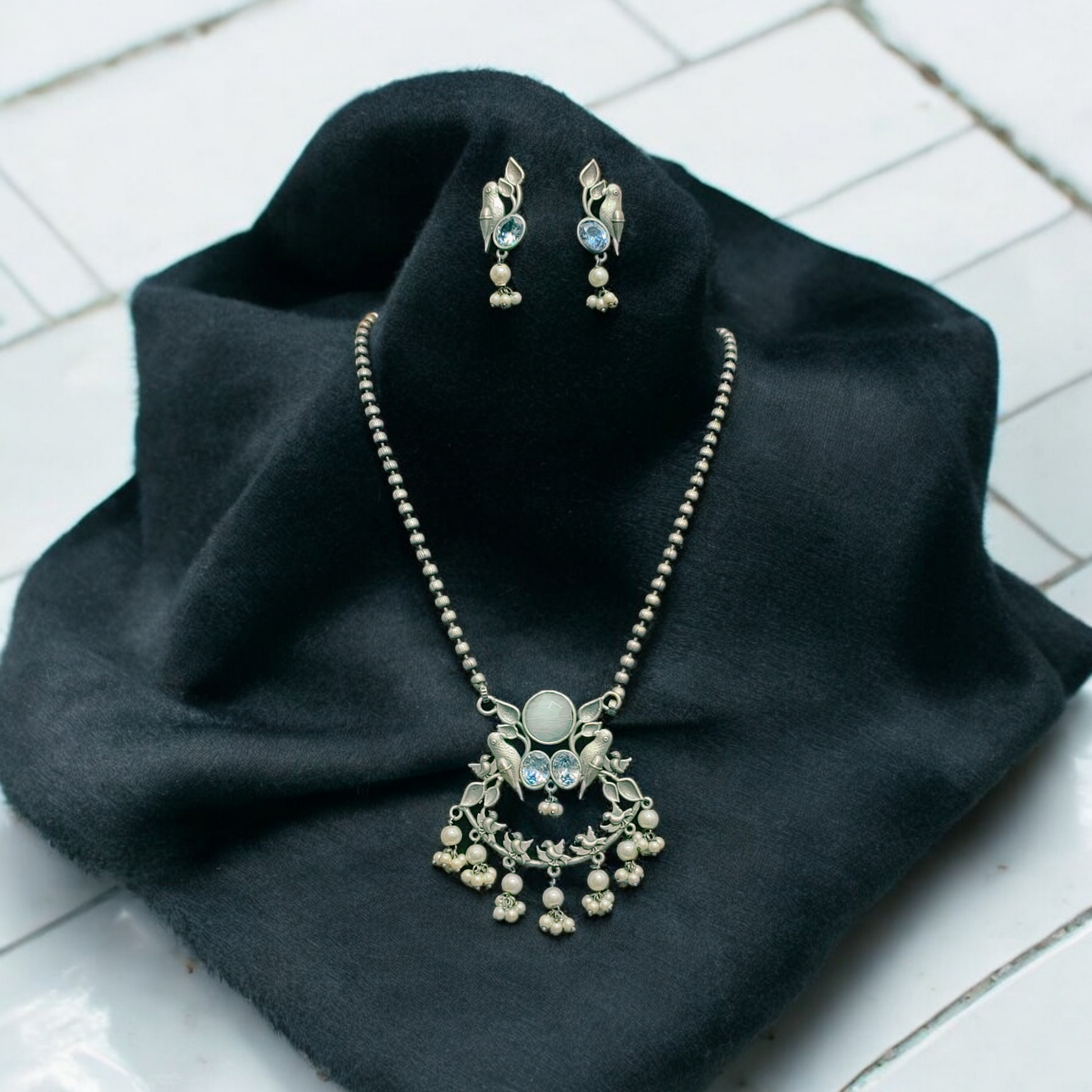 Gauravi Necklace - MANKAA