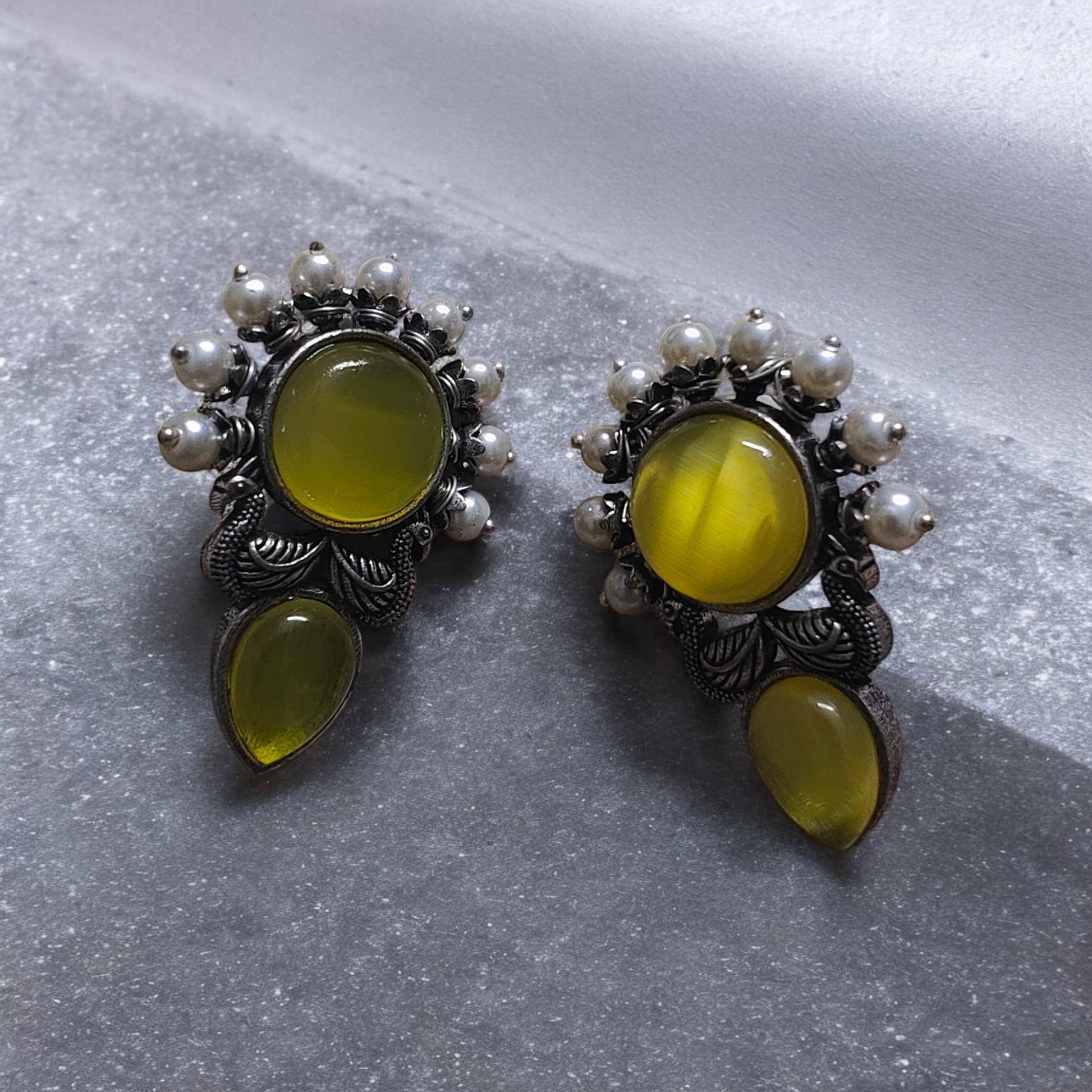 Aarushi Yellow Studs - MANKAA