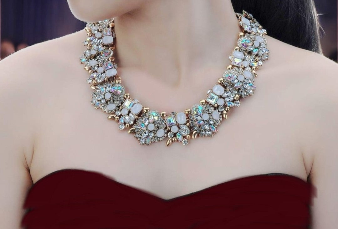 Crystal Rhinestone Statement Necklace Set - MANKAA