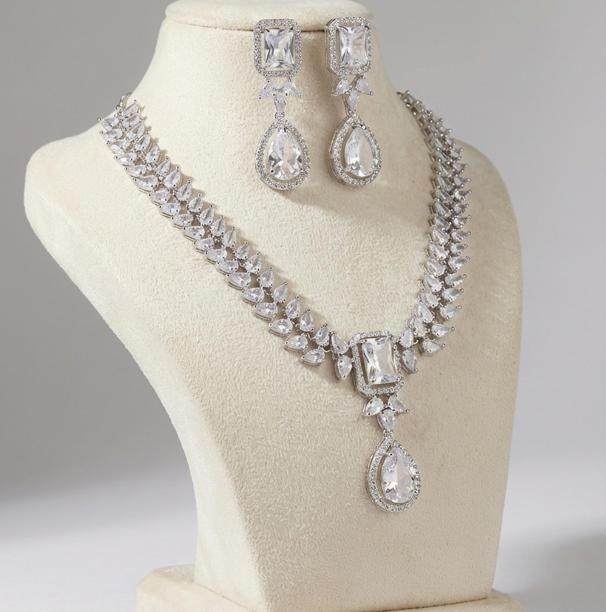 Morjim Necklace - premium artificial necklace